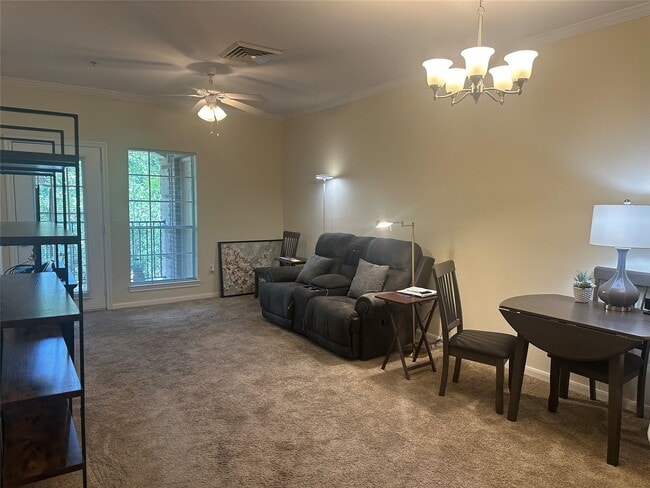 Photo - 2815 Kings Crossing Dr Unidad 308