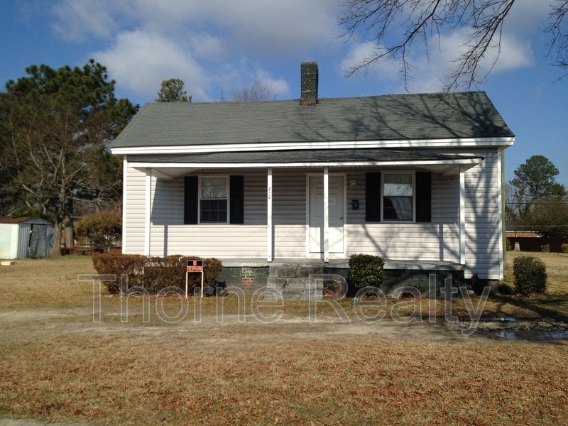 Photo - 710 W St James St House