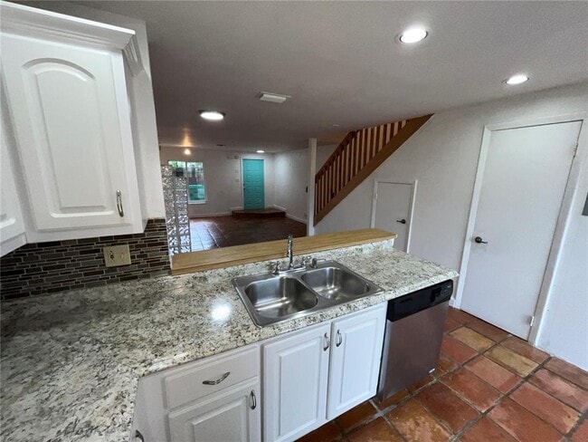 Photo - 5176 S University Dr