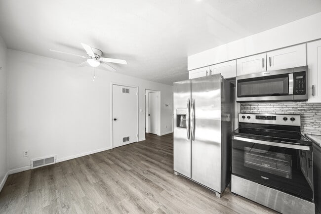 Photo - 4707 Fishcreek Rd Unit 4