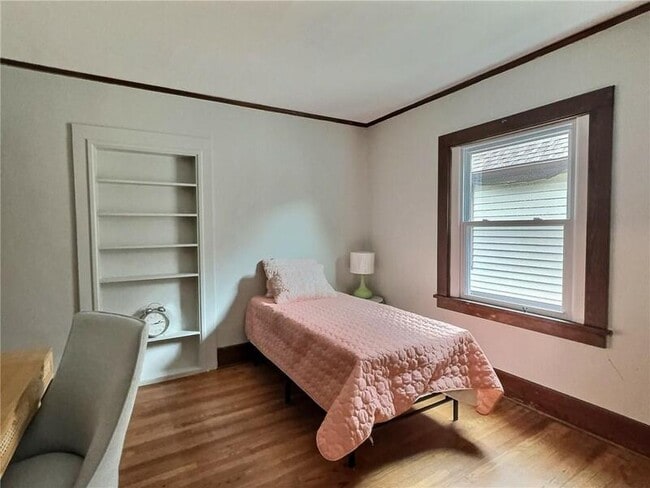 Photo - 350 Augustine St