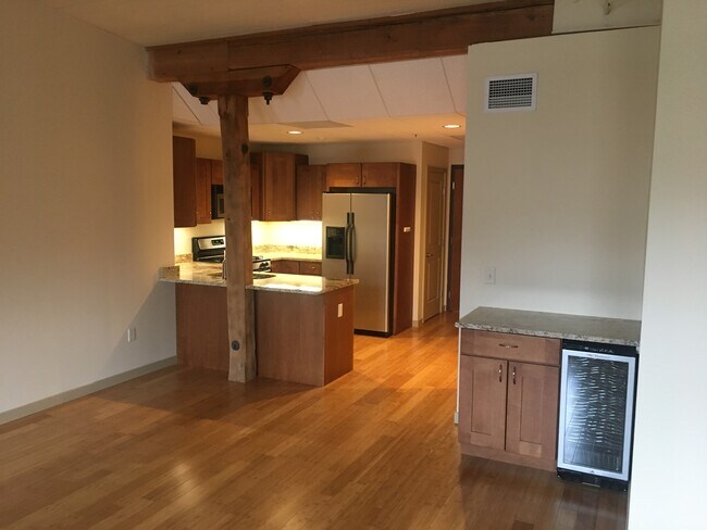 202 Walton