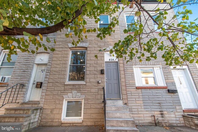 Photo - 424 N Glover St Townhome