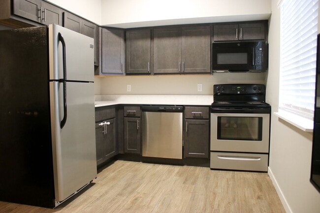 Photo - 804 W Illinois