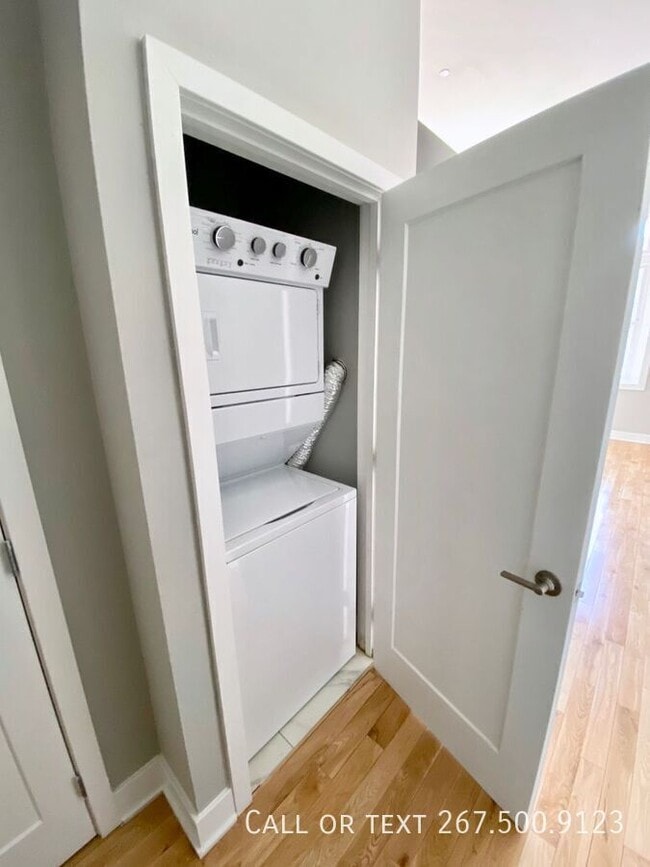Photo - 1523 W Girard Ave Unit 201