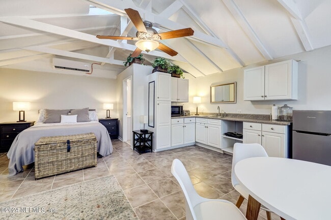 Photo - 1427 River Oaks Rd Unit COTTAGE APARTMENT