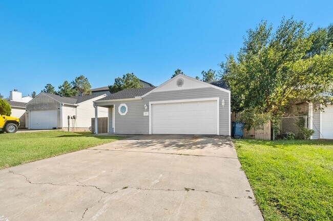 Photo - Great Location - 3/2 close to Downtown Bentonville!