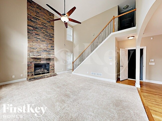 12300 Edgewater Dr