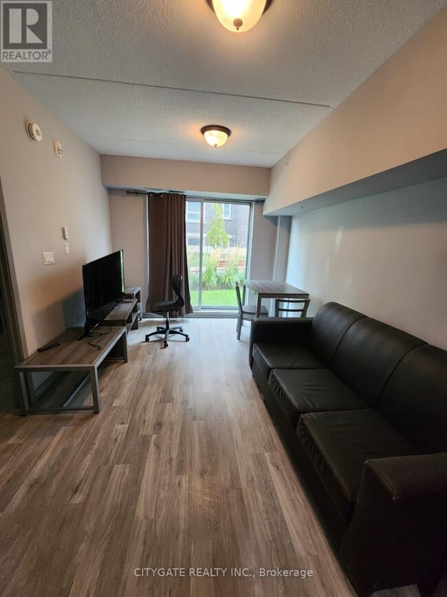 Photo - 275 Larch St Unité B115