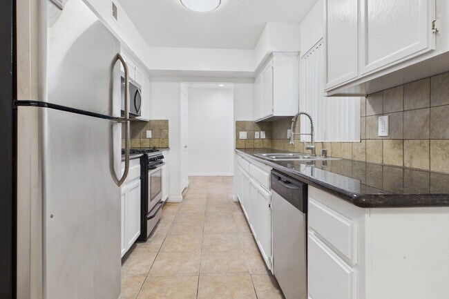 Photo - Wilcox Luxury Apartments