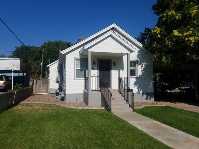 Photo - Charming Main level apartment