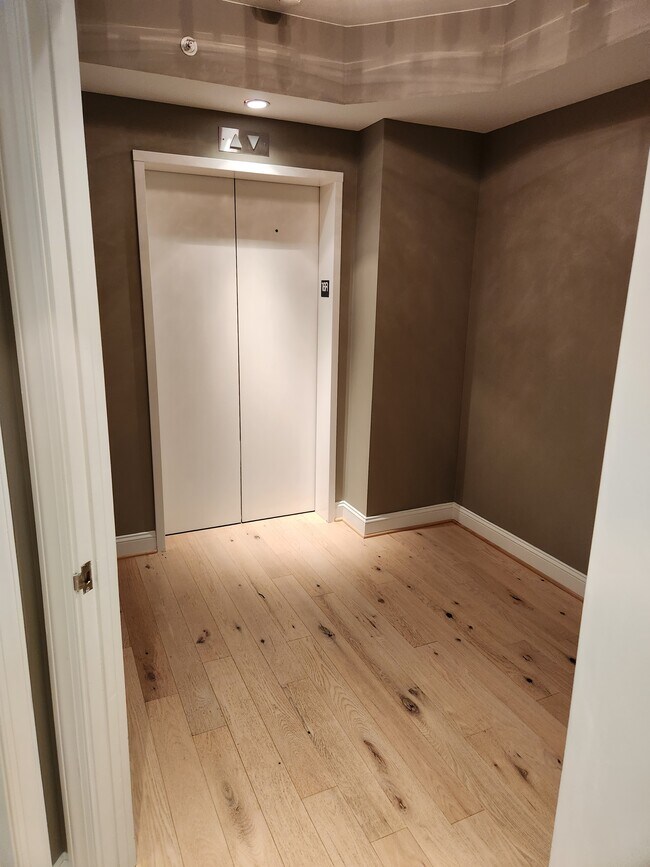 Photo - Turnberry Unit 1601