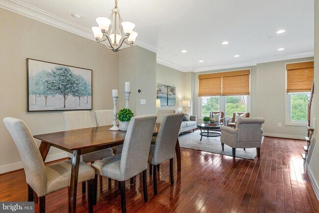 Building Photo - 4531 Westhall Dr