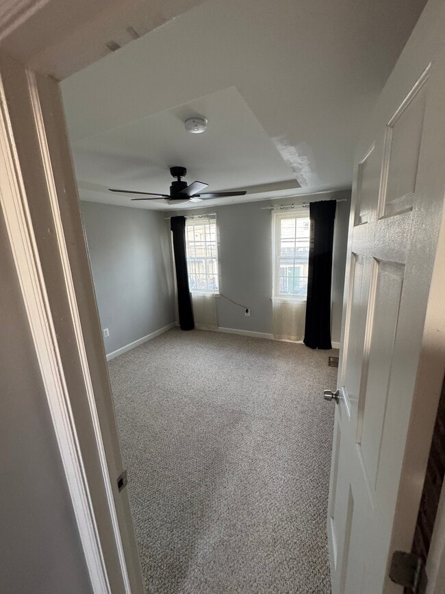 Photo - 11 N Streeper St