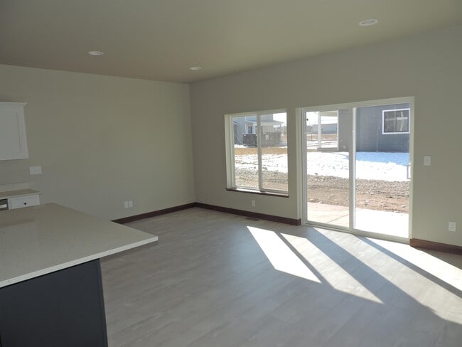Photo - 1306 Fozzie Ln