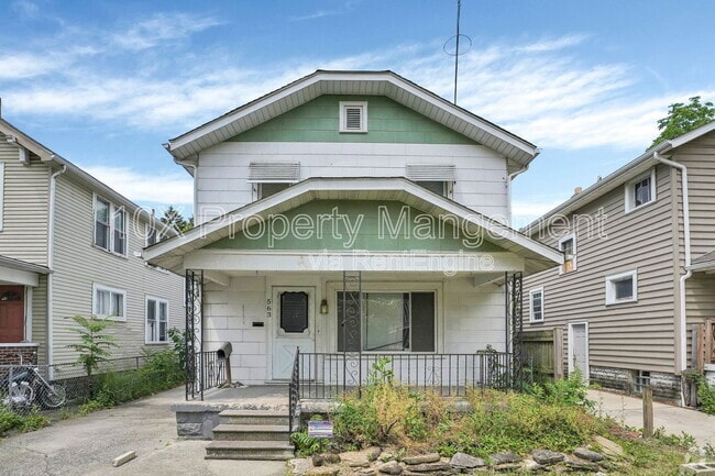 Building Photo - 563 S Burgess Ave Rental