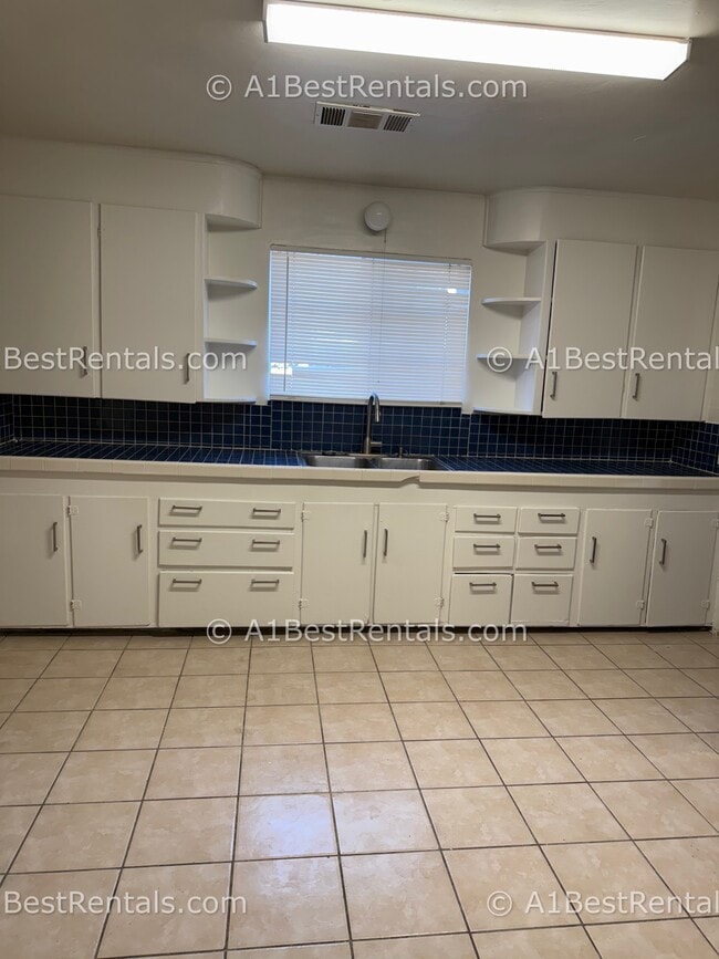 Photo - 120 Ellen Ave