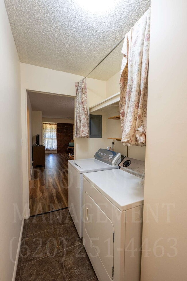 Photo - Charming 2-Bedroom Oasis in the Heart of Coffeyville Unit Apartment E