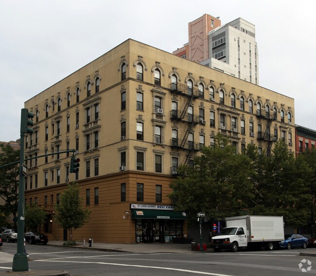 Primary Photo - 101-109 Lenox Ave