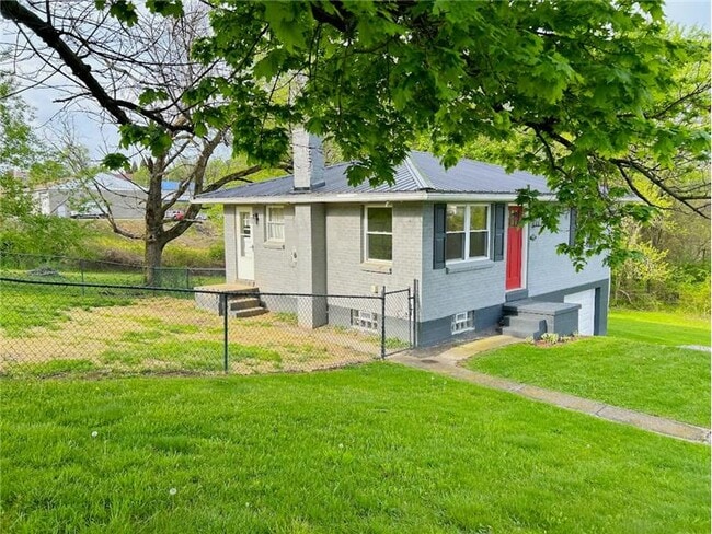 Photo - 155 Canton Rd