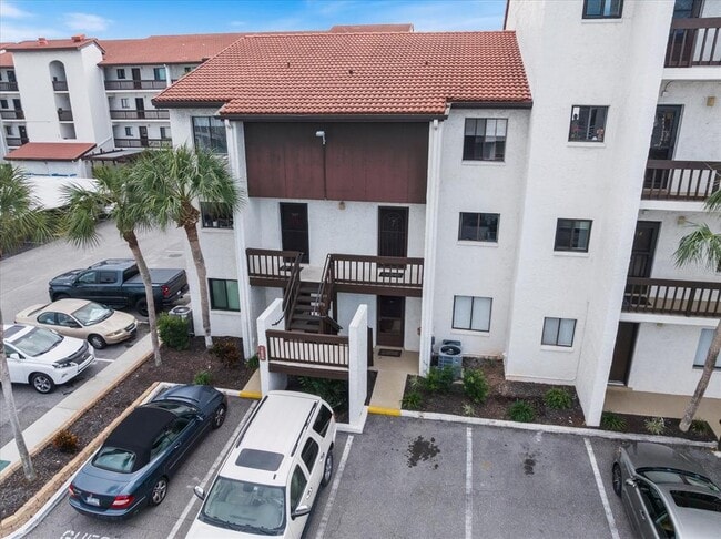 Building Photo - 1604 Stickney Point Rd Unit 4-102