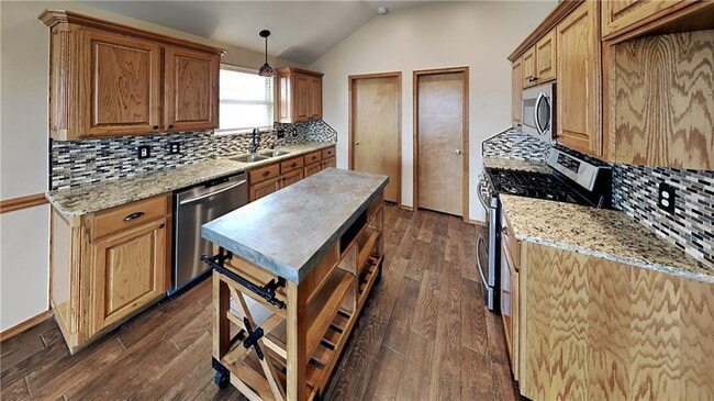 Photo - 1420 SE 15th St