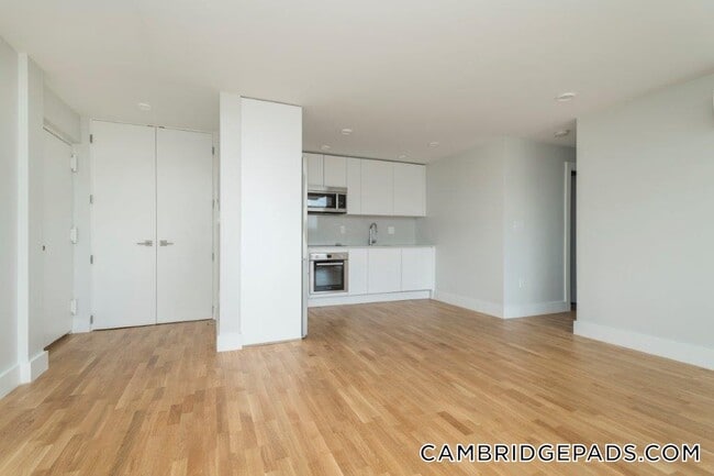 Photo - 334 Harvard St Unit K6