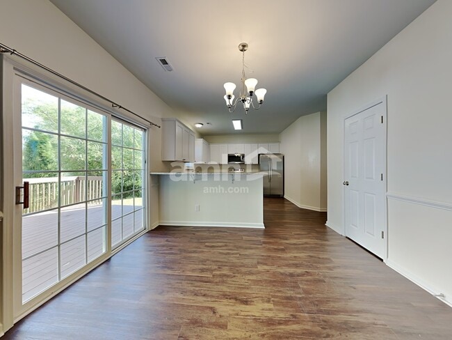 Photo - 4210 Lindsey Ln