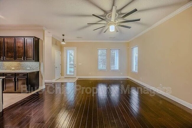 Photo - 8477 Greider Way