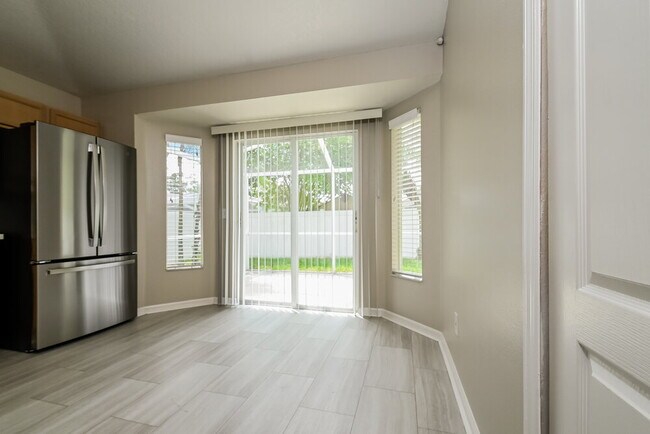 Photo - 12622 Montford Ln