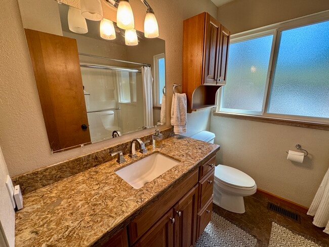 Photo - 19380 Pleasantview Dr