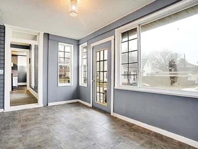 Photo - 423 N Webster St