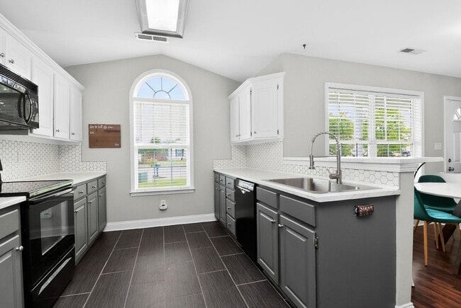 Photo - Beautiful ranch-style home near Wesley Chapel