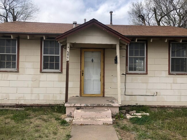 Building Photo - 204 SW 34th Ave Rental