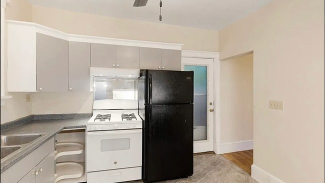 Photo - 412 S Beech St