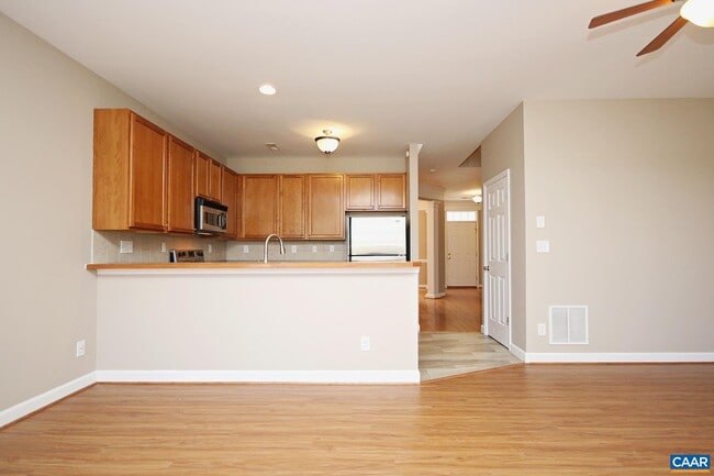 Photo - 9033 W End Cir