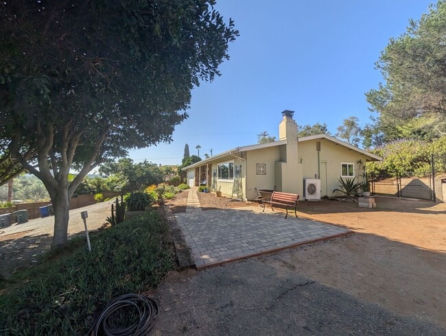 Photo - Great 3 Bedroom Ranch Style Home in North ...