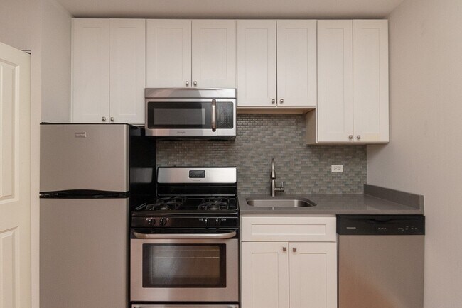 Photo - 2839 W Palmer St Unit 803