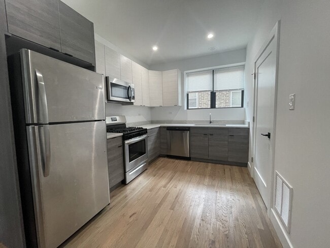 Photo - 1303 S California Ave Unit 2E