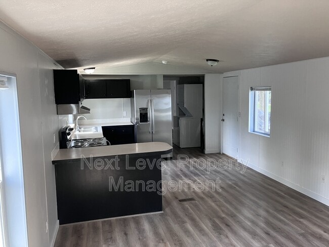 Photo - 300 Bierney Creek Rd