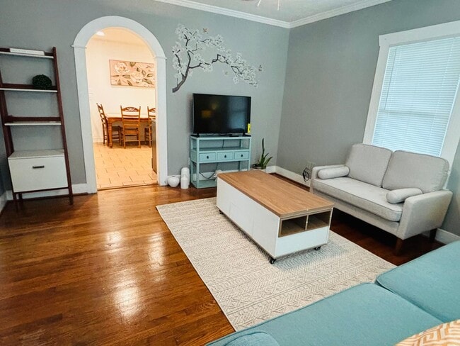 Photo - 3501 Maury St