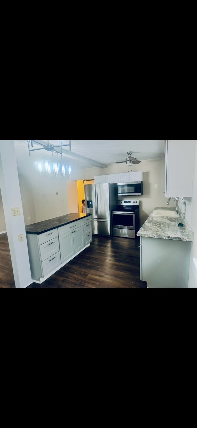 1125 Algonquin Dr Unit A