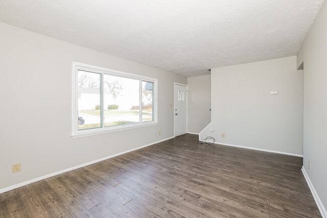 Photo - 26900 Zeman Ave