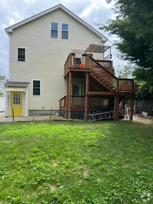 Building Photo - 27 Indiana Ter Unit 1 Rental