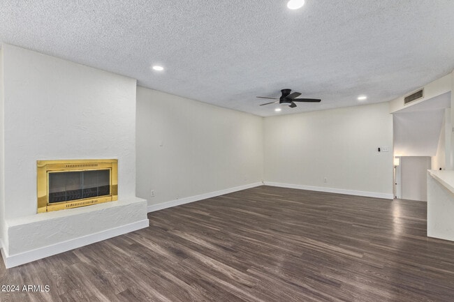 Photo - 4414 S Newberry Rd