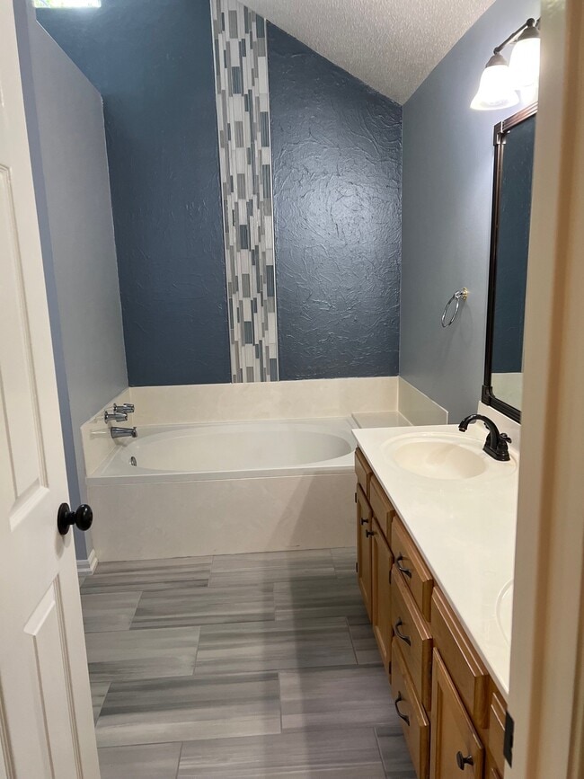 Photo - 4138 Stumberg Ln