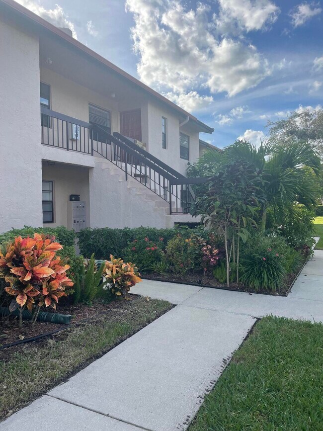 9299 Vista Del Lago Condo Unit 16d Condo for Rent in Boca Raton, FL