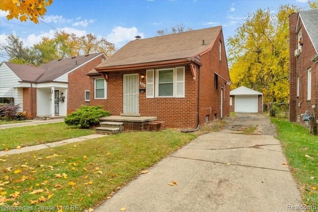 Photo - 12660 Grandmont Ave