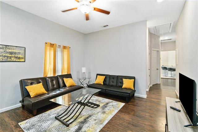 Photo - 5524 Junius St