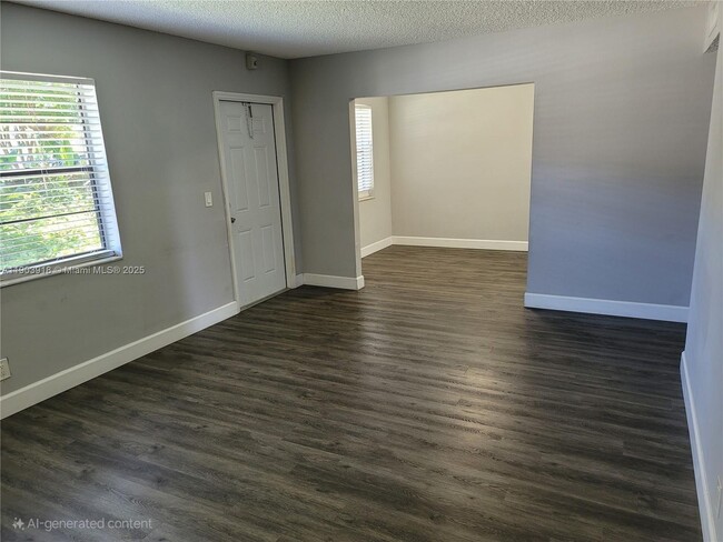 Photo - 500 NE 2nd St Unit 117